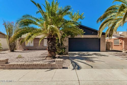 10008 N 44th Dr, Glendale, AZ, 85302-2704 | Card Image