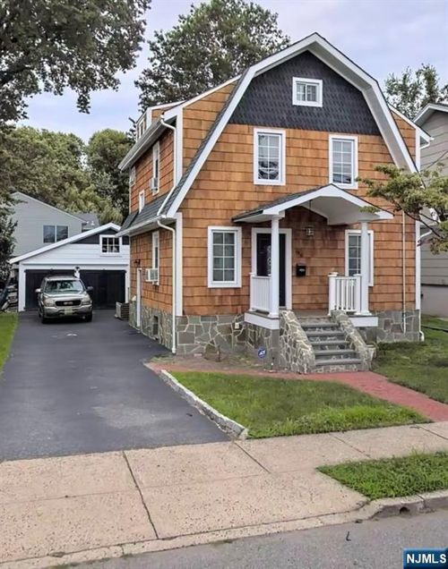 249 Orchard St, Elmwood Park, NJ, 07407-2702 | Card Image