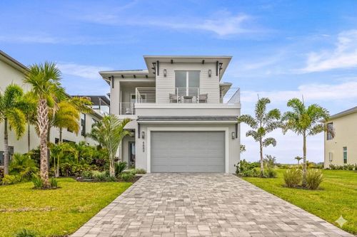 4842 S Harbor Dr, Vero Beach, FL, 32967-7494 | Card Image
