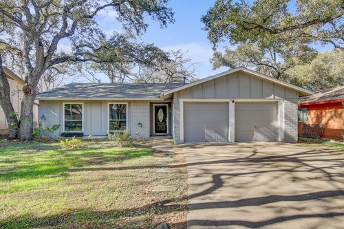 7804 Wycombe Dr, Austin, TX, 78749-3241 | Card Image