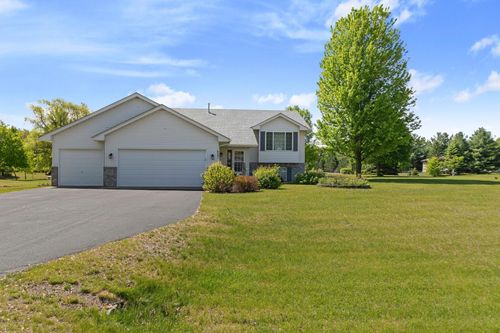 6567 404th St, North Branch, MN, 55056-6048 | Card Image