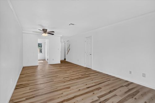 164-2325 W Pensacola St, TALLAHASSEE, FL, 32304-3001 | Card Image