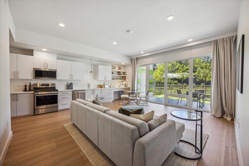 115-4004 Banister Ln, Austin, TX, 78704-3849 | Card Image