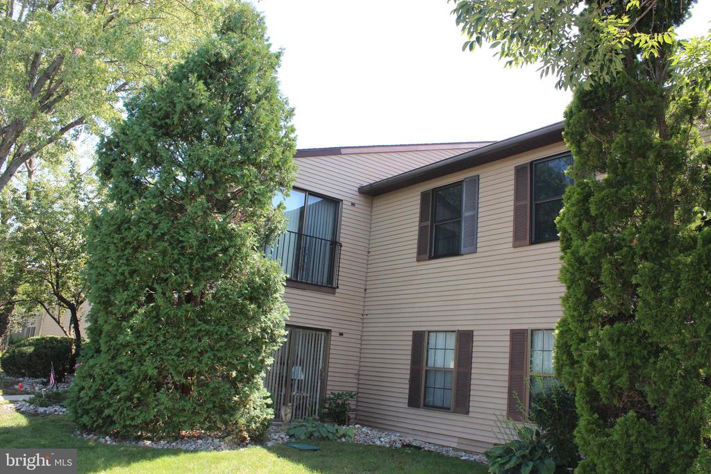 Residential in MOUNT LAUREL 2
