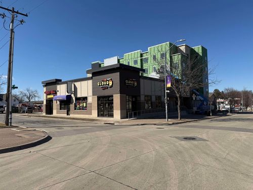 ste-c-2125 College St, Cedar Falls, IA, 50613-3695 | Card Image