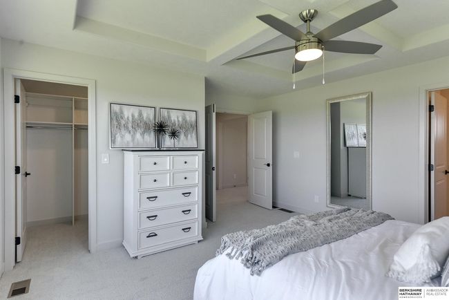 5513 N 191 St St, House other with 4 bedrooms, 3 bathrooms and 3 parking in Elkhorn NE | Image 42