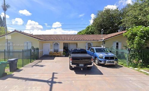 b-9740 Nw 5th Ave, Miami, FL, 33150-1602 | Card Image