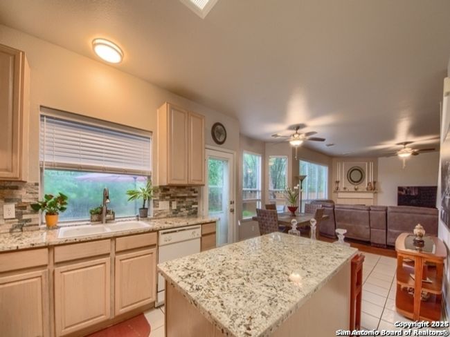 6502 Jade Trl, House other with 4 bedrooms, 3 bathrooms and null parking in San Antonio TX | Image 18