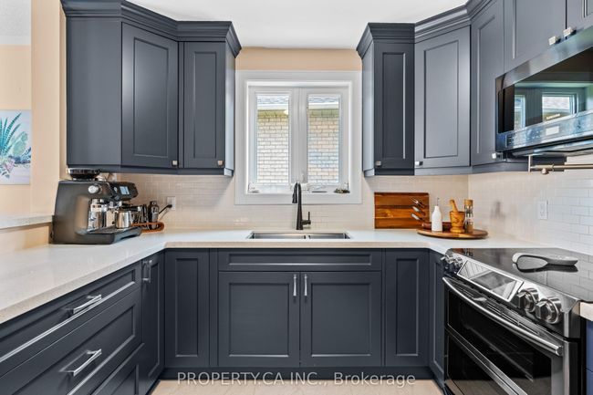 18 Sable Dr, House other with 4 bedrooms, 3 bathrooms and 4 parking in Ancaster ON | Image 9