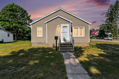 509 N Delia St, Ludington, MI, 49431-1751 | Card Image