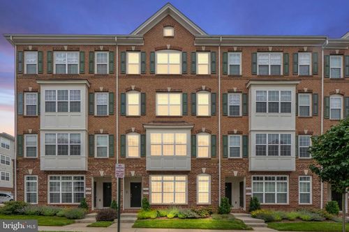 19278 Harlow Sq, LEESBURG, VA, 20176-6516 | Card Image