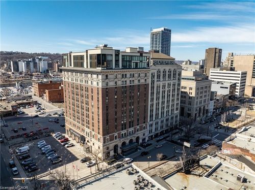 {{alt}} | Card Image