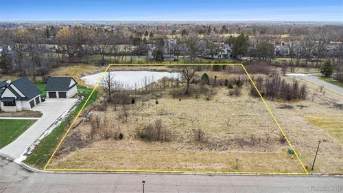Unit 20 Fairway Trl, Grand Blanc, MI, 48439 | Card Image