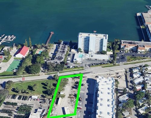 3139 Lake Shore Dr, Riviera Beach, FL, 33404 | Card Image