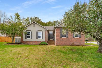 701 Cynthia Ct, House other with 3 bedrooms, 2 bathrooms and 6 parking in Mount Juliet TN | Image 2