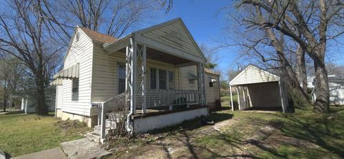 2613 W Walnut St, Springfield, MO, 65806-1439 | Card Image