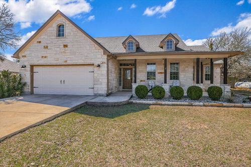 27 Whispering Valley Dr, Wimberley, TX, 78676-2103 | Card Image