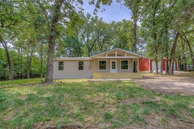 View of front of property with a front lawn and covered porch | Image 3