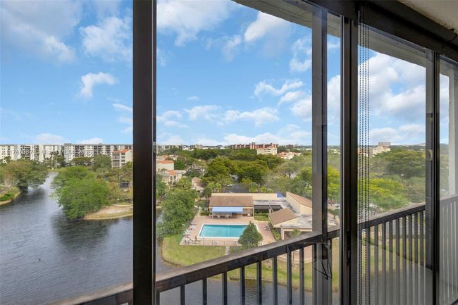 APT-908 - 2334 S Cypress Bend Dr, Condo with 3 bedrooms, 2 bathrooms and null parking in Pompano Beach FL | Image 7