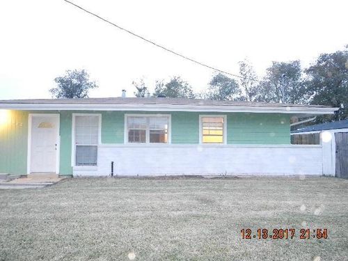 5422 Providence Pl, New Orleans, LA, 70126-2257 | Card Image