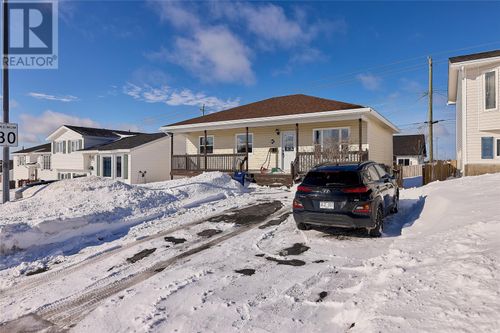 67 Frontenac Avenue, Mount Pearl, NL, A1N4Z4 | Card Image