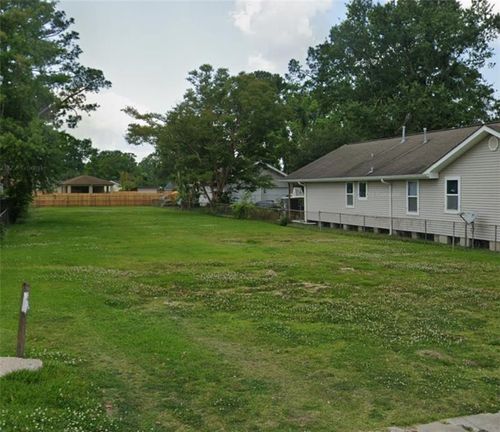 328 Halsey Dr, Harahan, LA, 70123-4404 | Card Image