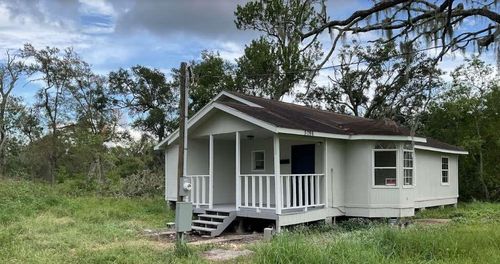 5096 Buck Rd, Brazoria, TX, 77422-2118 | Card Image
