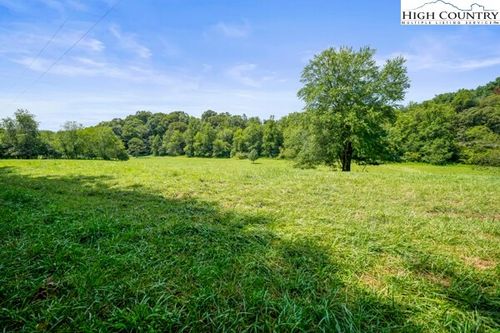 1065 Rom Eller Rd, Ferguson, NC, 28624-9092 | Card Image