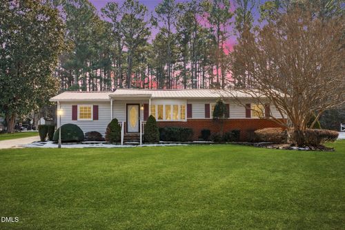 75 Crestview Rd, Siler City, NC, 27344-8210 | Card Image