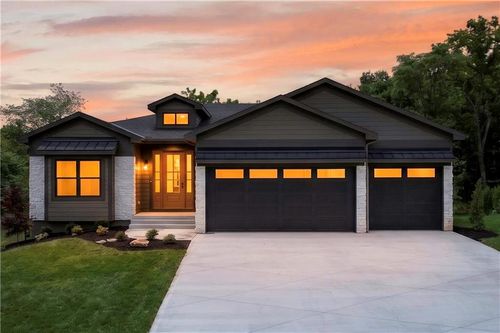 1149 Hummingbird Ct, Greenwood, MO, 64034-9638 | Card Image
