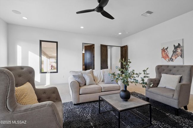 Large Den/Flex Space | Image 22