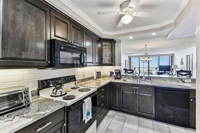 APT-504 - 15462 Gulf Blvd, Condo with 2 bedrooms, 2 bathrooms and null parking in MADEIRA BEACH FL | Image 10