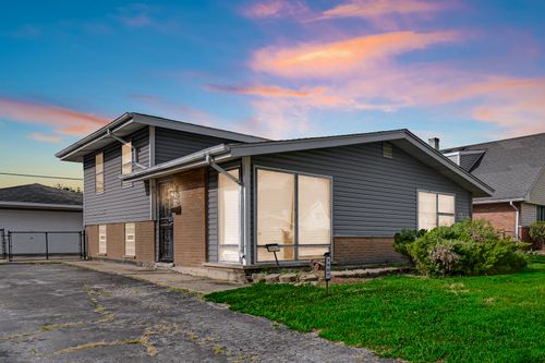3907 168th St, Country Club Hills, IL, 60478-2127 | Card Image