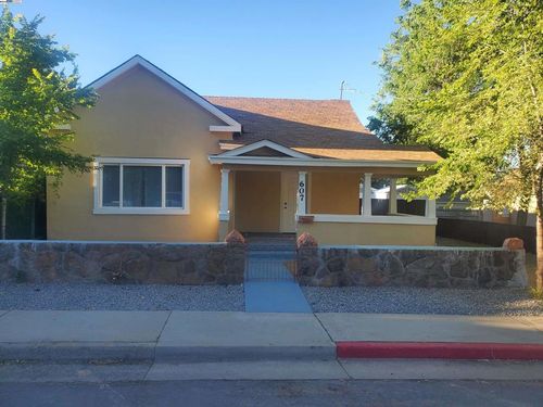 607 Nevada St, Susanville, CA, 96130-3910 | Card Image