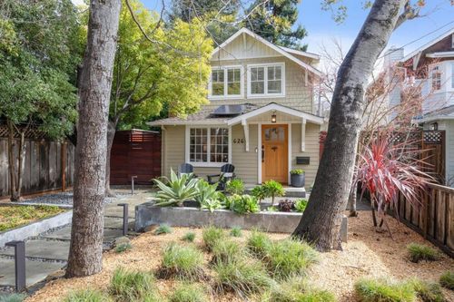 626 Central Ave, Menlo Park, CA, 94025-2802 | Card Image