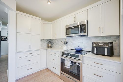 208-32075 George Ferguson Way, Abbotsford, BC, V2T2K7 | Card Image