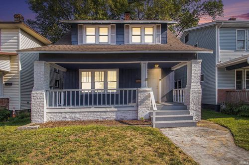 805 Miner St, South Bend, IN, 46617-2027 | Card Image