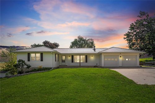 6752 29th Ave, Shellsburg, IA, 52332-9526 | Card Image