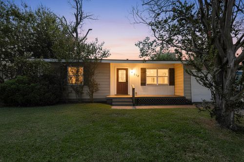 317 W Pecan St, Hurst, TX, 76053-5610 | Card Image