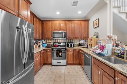 7409 Coventry Ct, Riverdale, NJ, 07457-1638 | Card Image