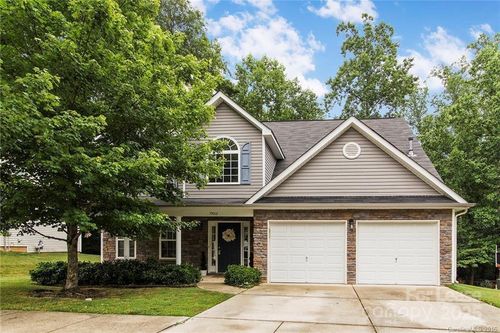 19012 Kanawha Dr, Cornelius, NC, 28031-9391 | Card Image