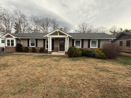 1115 Cherokee Trl, Covington, VA, 24426-6932 | Card Image