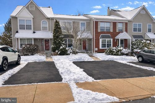 818 Treetop Ln, West Norriton, PA, 19403-5130 | Card Image