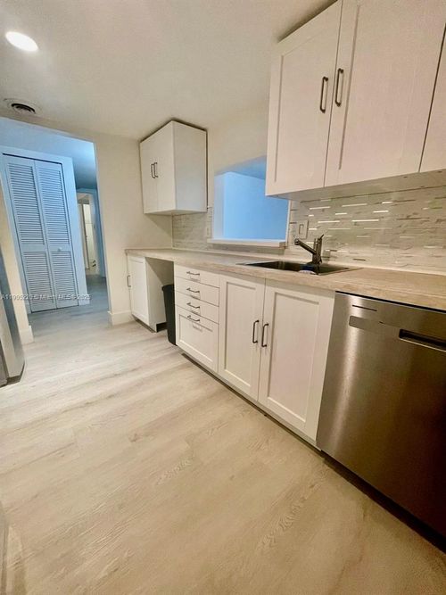 apt-11-3d-4344 Nw 9th Ave, Deerfield Beach, FL, 33064-1748 | Card Image