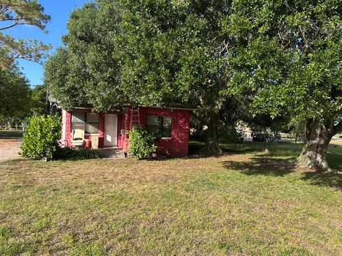 902 Angle Rd, Fort Pierce, FL, 34947-1702 | Card Image