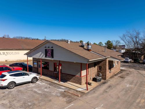 2170 N Central Ave, Batesville, AR, 72501-2520 | Card Image