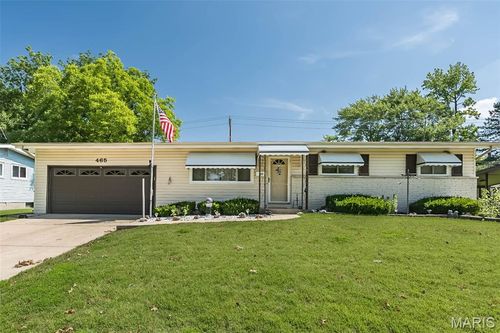 465 Falcon Dr, Florissant, MO, 63031-2107 | Card Image