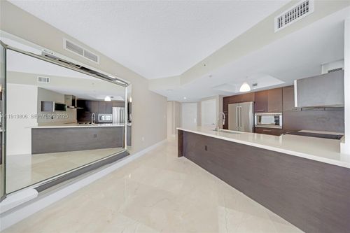 601-150 Sunny Isles Blvd, Sunny Isles Beach, FL, 33160-4391 | Card Image