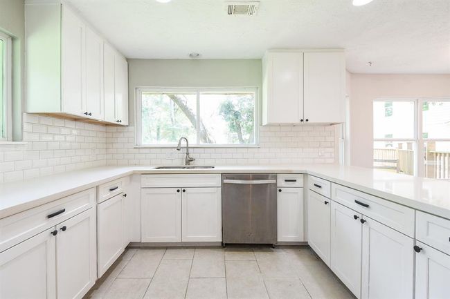 81 Oak Grove Ln, Home with 4 bedrooms, 4 bathrooms and null parking in Conroe TX | Image 15