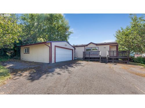 875 York St, Reedsport, OR, 97467-1837 | Card Image